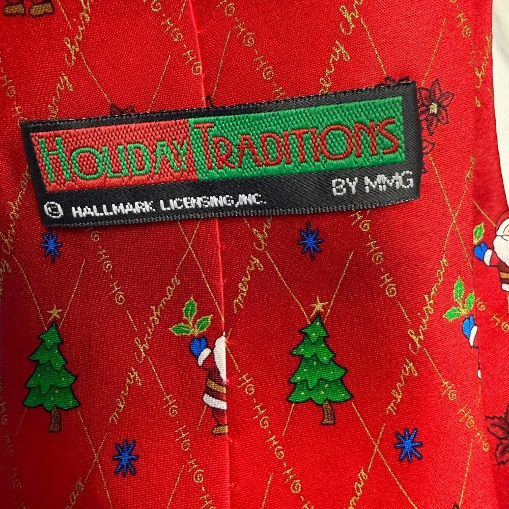 Ties Red is hallmark brand 57in Green unbranded 59in great condition
